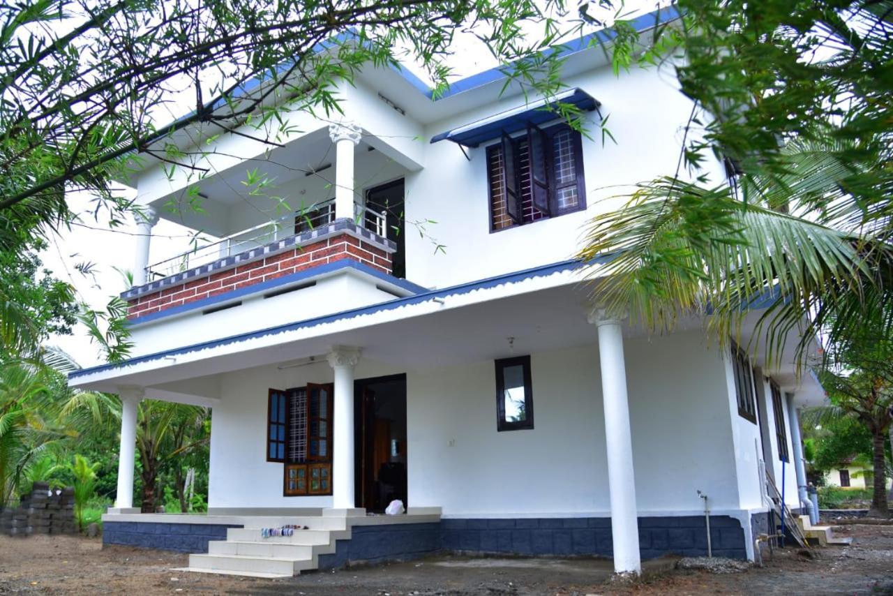 Aqua Green Home Stay Munroe Island Exterior photo
